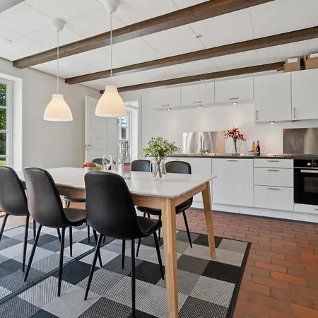 Skjold - 250m From The Sea By Interhome 伦讷